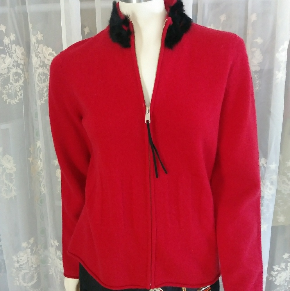 Vintage Country Shop Sweater with Rabbit Collar